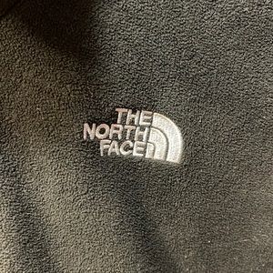 North face winter jacket M BLK